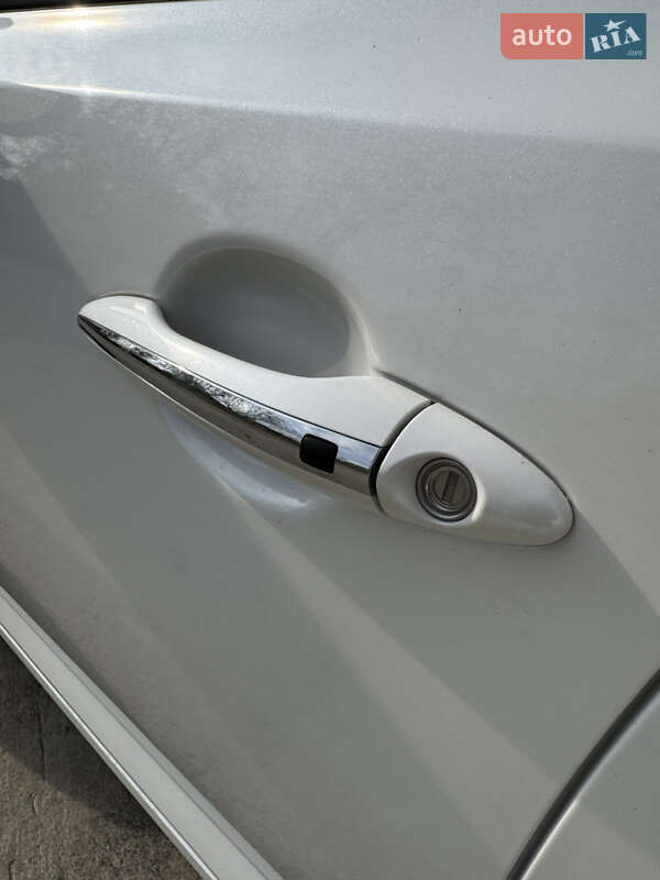 Седан Kia K5 2014 в Одессе