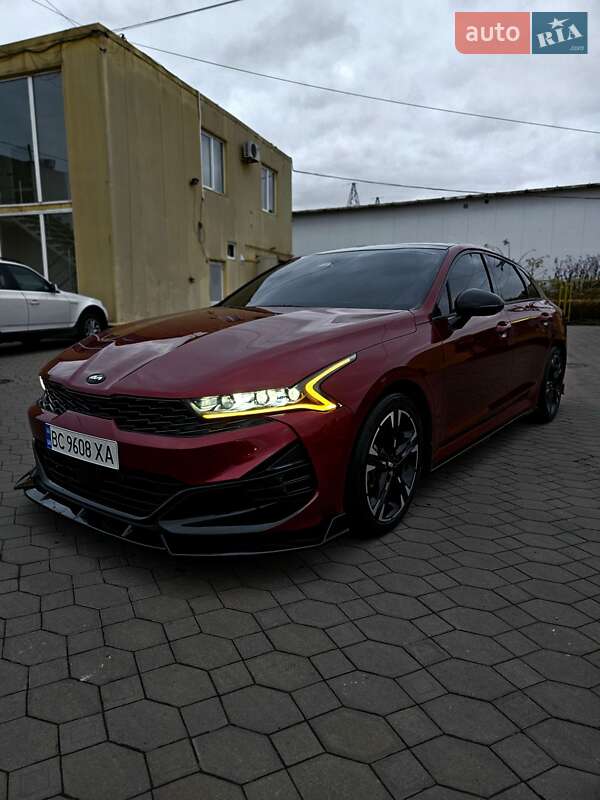 Седан Kia K5 2020 в Львове