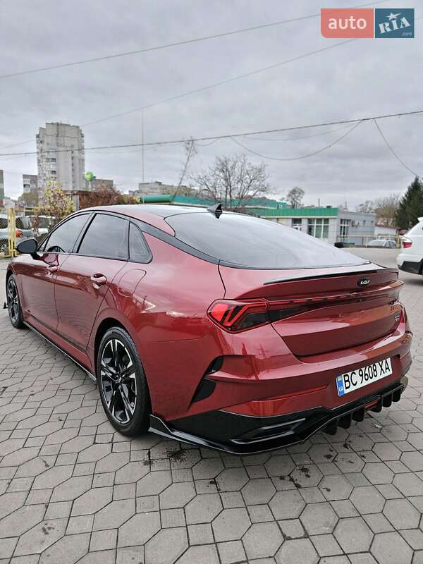 Седан Kia K5 2020 в Львове