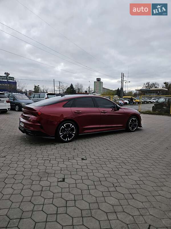 Седан Kia K5 2020 в Львове