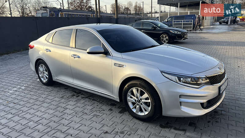 Седан Kia K5 2016 в Києві фото 3 Седан Kia K5 2016 в Києві