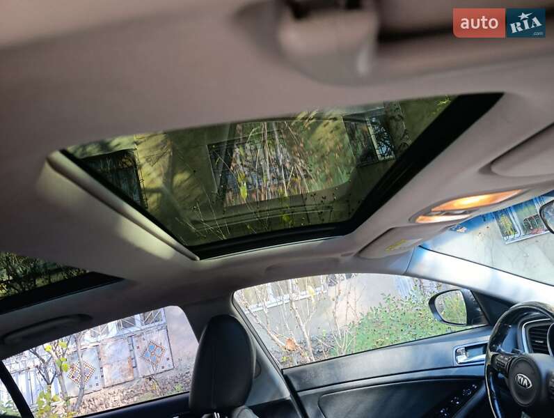 Седан Kia K5 2014 в Одесі
