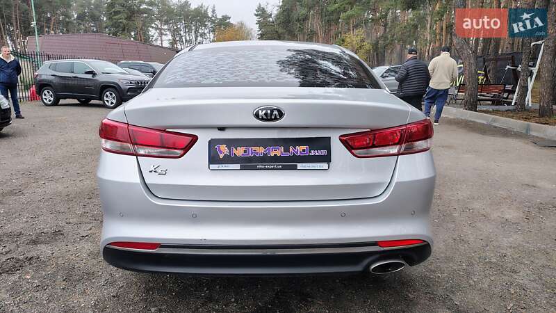 Седан Kia K5 2015 в Киеве