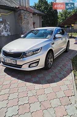 Седан Kia K5 2013 в Дніпрі