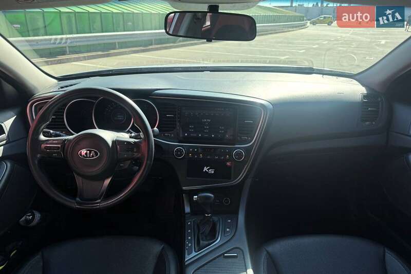 Седан Kia K5 2014 в Киеве