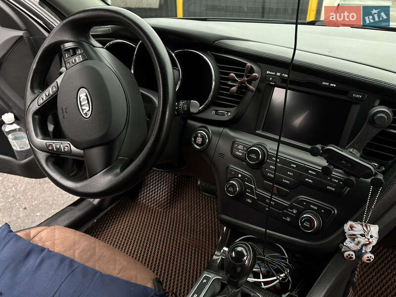 Седан Kia K5 2010 в Житомирі