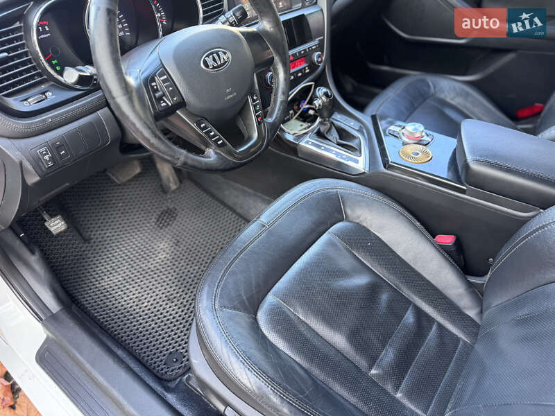 Седан Kia K5 2012 в Одесі