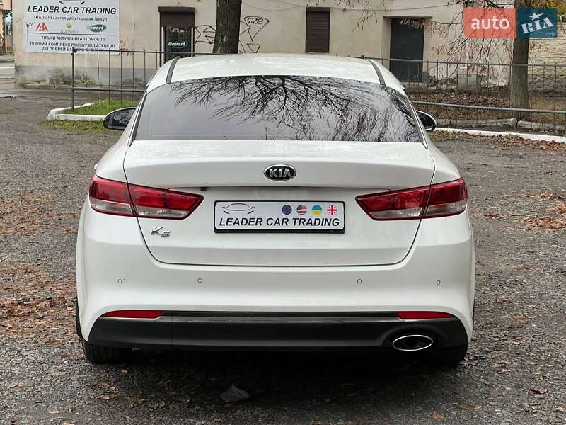Седан Kia K5 2015 в Харкові