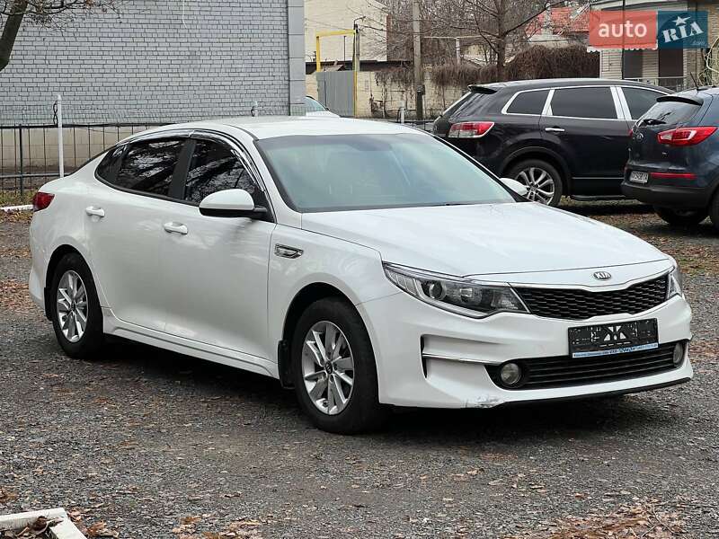 Седан Kia K5 2015 в Харкові