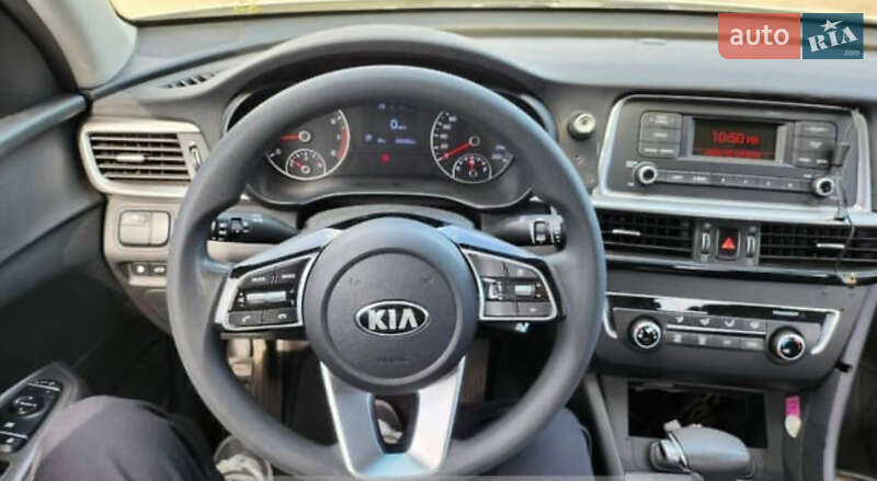 Седан Kia K5 2018 в Києві