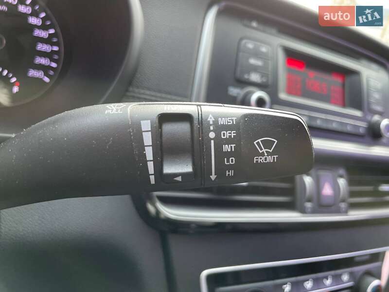 Седан Kia K5 2016 в Києві фото 18 Седан Kia K5 2016 в Києві