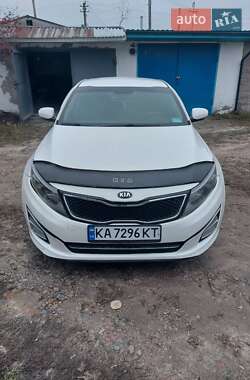 Седан Kia K5 2015 в Василькове