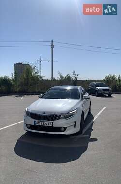 Седан Kia K5 2015 в Вінниці