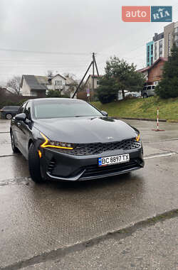Седан Kia K5 2020 в Львове
