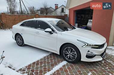 Седан Kia K5 2022 в Василькові