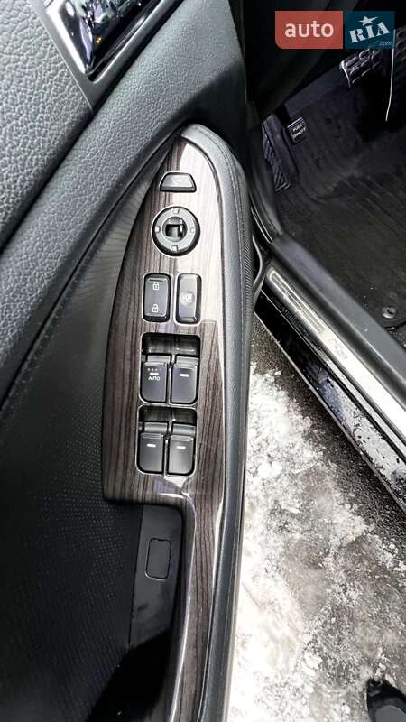 Седан Kia K5 2012 в Киеве фото 30 Седан Kia K5 2012 в Киеве