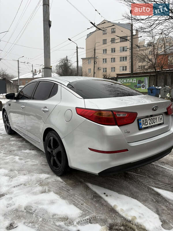 Седан Kia K5 2013 в Вінниці