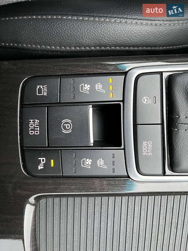 Седан Kia K5 2018 в Киеве