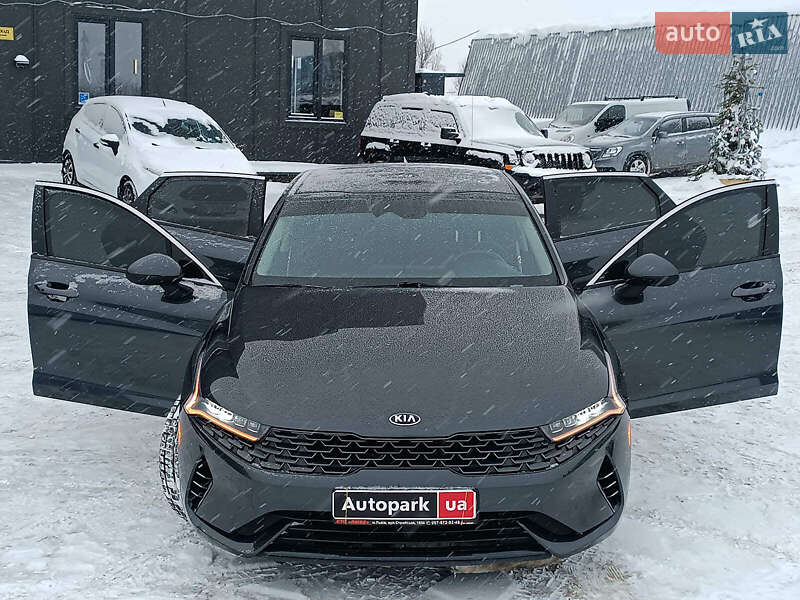 Седан Kia K5 2020 в Львове