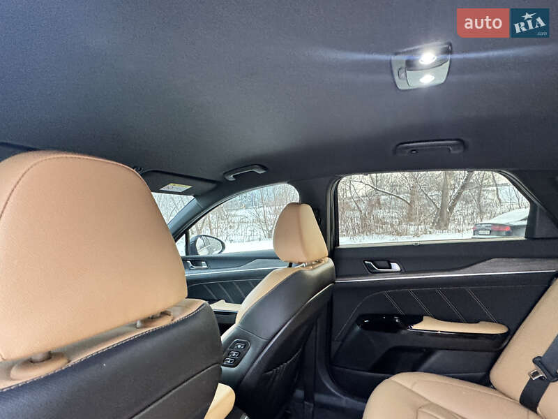 Седан Kia K5 2024 в Киеве