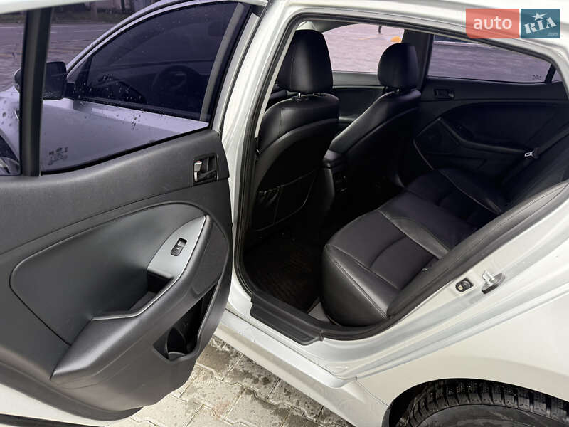 Седан Kia K5 2014 в Николаеве фото 7 Седан Kia K5 2014 в Николаеве