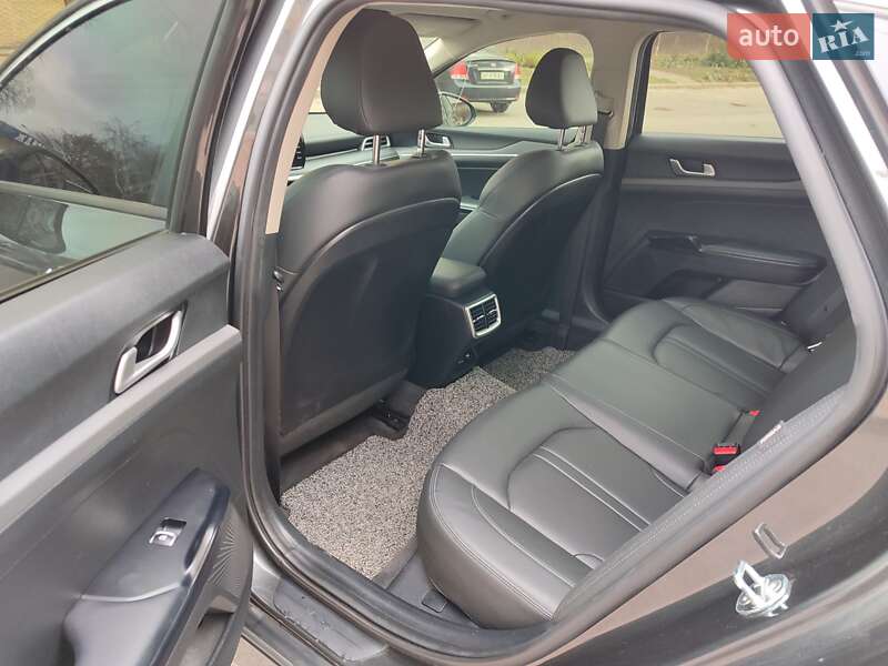 Седан Kia K5 2020 в Запорожье