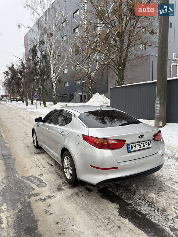 Седан Kia K5 2013 в Києві