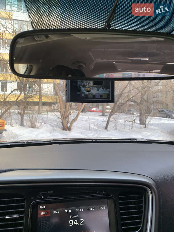 Седан Kia K5 2014 в Києві фото 31 Седан Kia K5 2014 в Києві