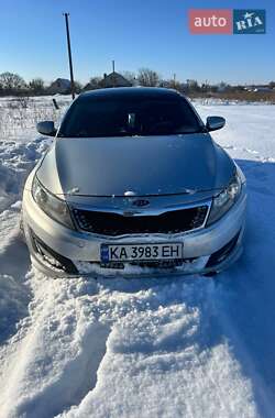 Седан Kia K5 2012 в Золотоноше