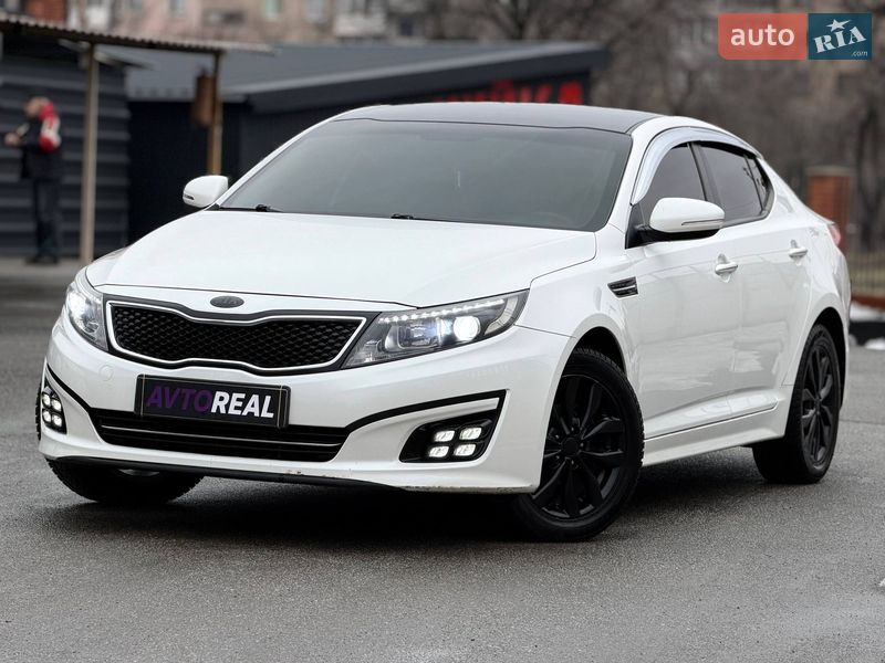 Седан Kia K5 2013 в Кривом Роге