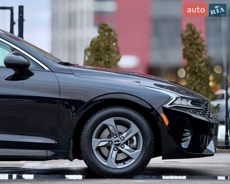 Седан Kia K5 2021 в Киеве