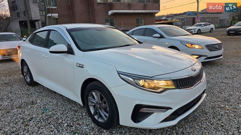Седан Kia K5 2018 в Києві