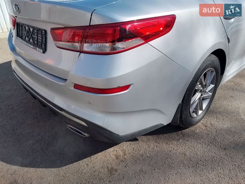 Седан Kia K5 2018 в Киеве