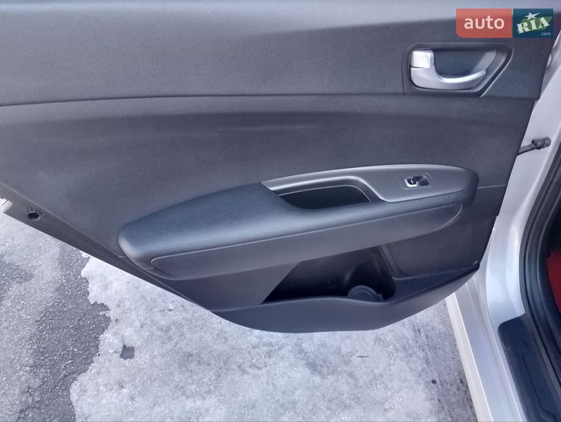 Седан Kia K5 2018 в Киеве