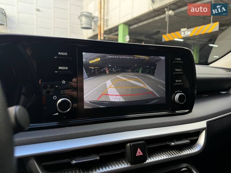 Седан Kia K5 2020 в Киеве