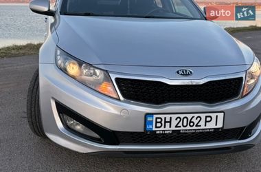 Седан Kia K5 2013 в Одесі