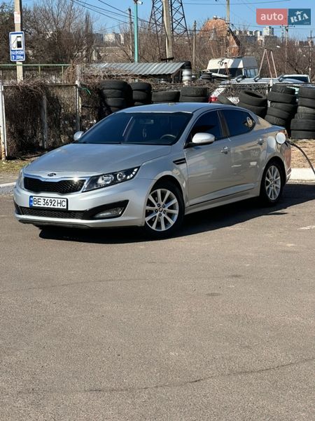 Седан Kia K5 2012 в Николаеве