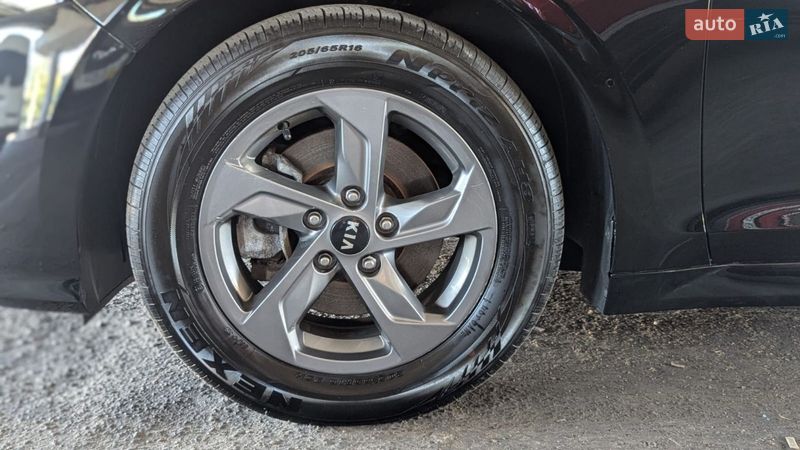 Седан Kia K5 2021 в Києві фото 35 Седан Kia K5 2021 в Києві