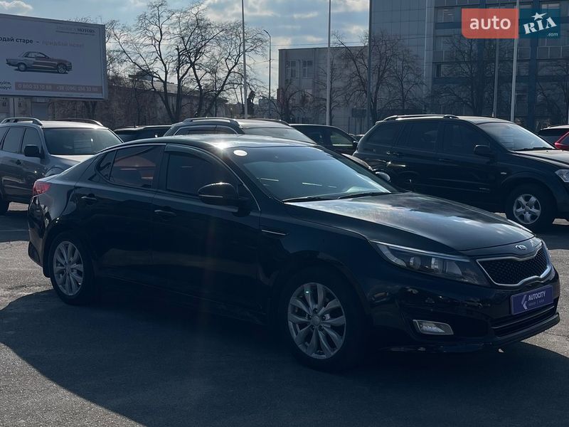 Седан Kia K5 2013 в Киеве