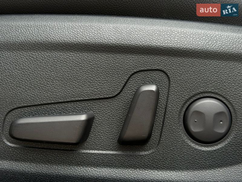 Седан Kia K5 2017 в Киеве