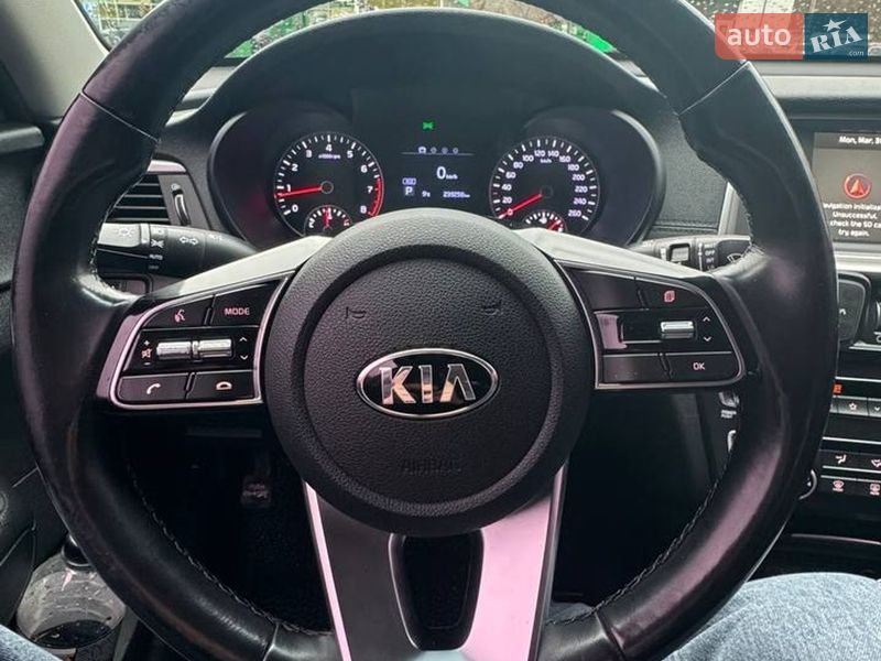 Седан Kia K5 2018 в Киеве фото 12 Седан Kia K5 2018 в Киеве
