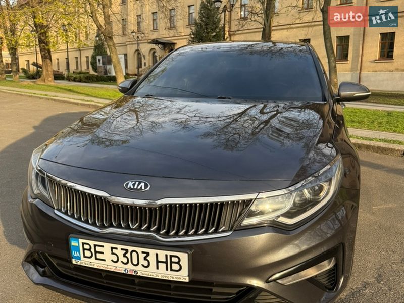 Седан Kia K5 2019 в Миколаєві