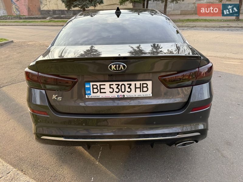 Седан Kia K5 2019 в Миколаєві