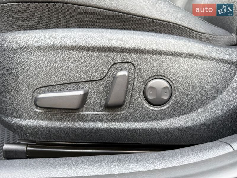 Седан Kia K5 2019 в Миколаєві