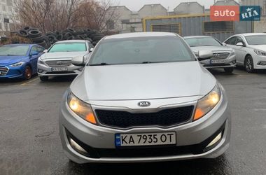 Седан Kia K5 2010 в Киеве