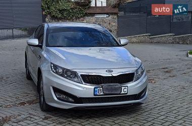 Седан Kia K5 2012 в Полтаві