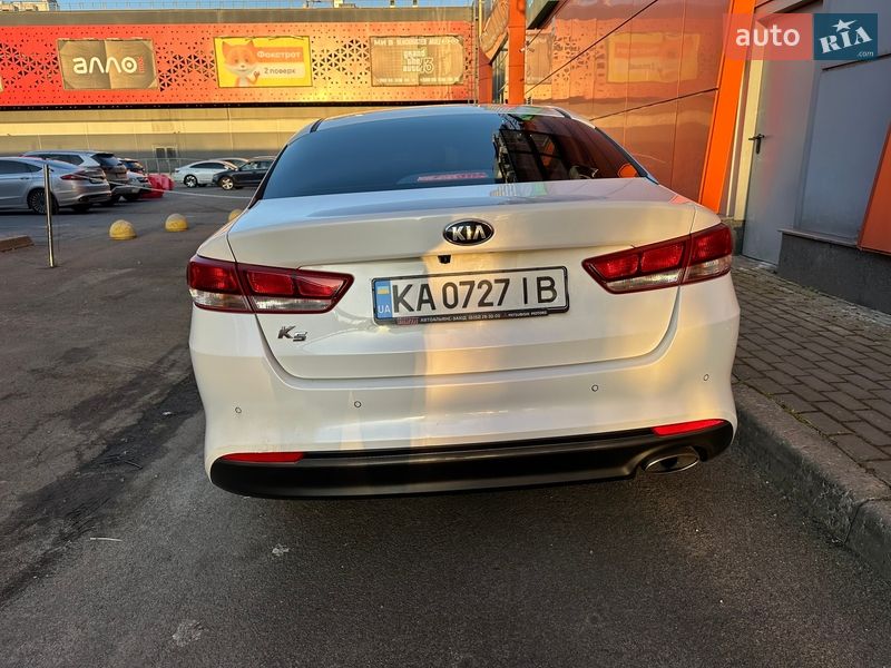 Седан Kia K5 2016 в Києві фото 67 Седан Kia K5 2016 в Києві