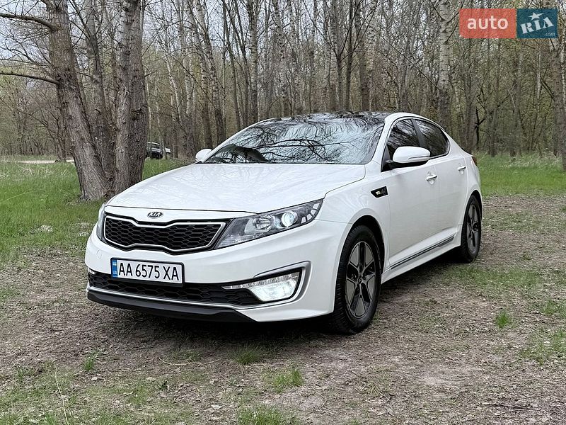 Kia K5 2011