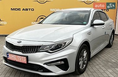 Седан Kia K5 2018 в Рівному