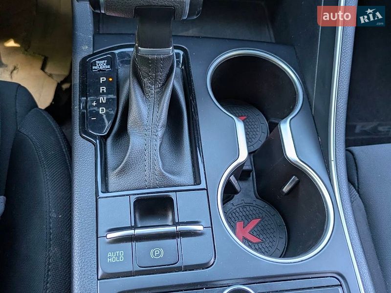 Седан Kia K5 2022 в Києві